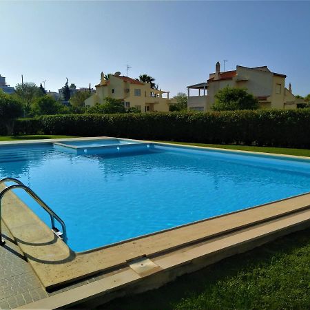 Algarve Beach Vibes Apartment, Wifi, Pool, Ac, Bbq Portimao Exterior photo