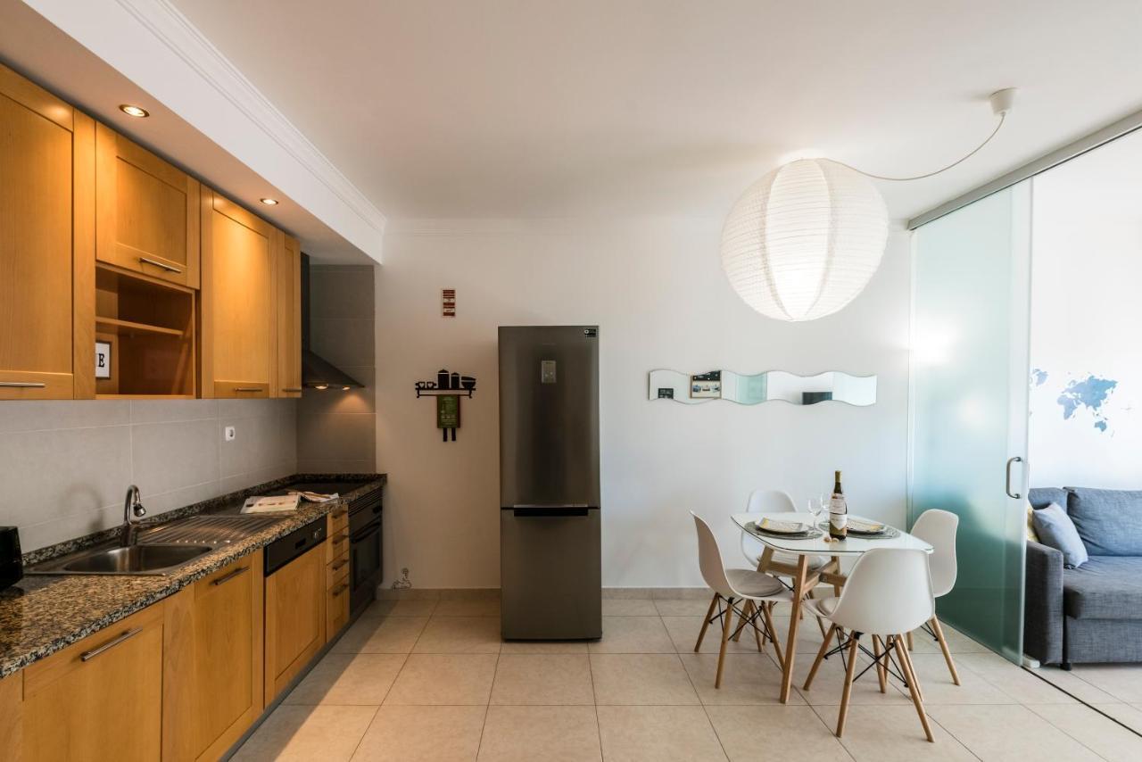 Algarve Beach Vibes Apartment, Wifi, Pool, Ac, Bbq Portimao Exterior photo