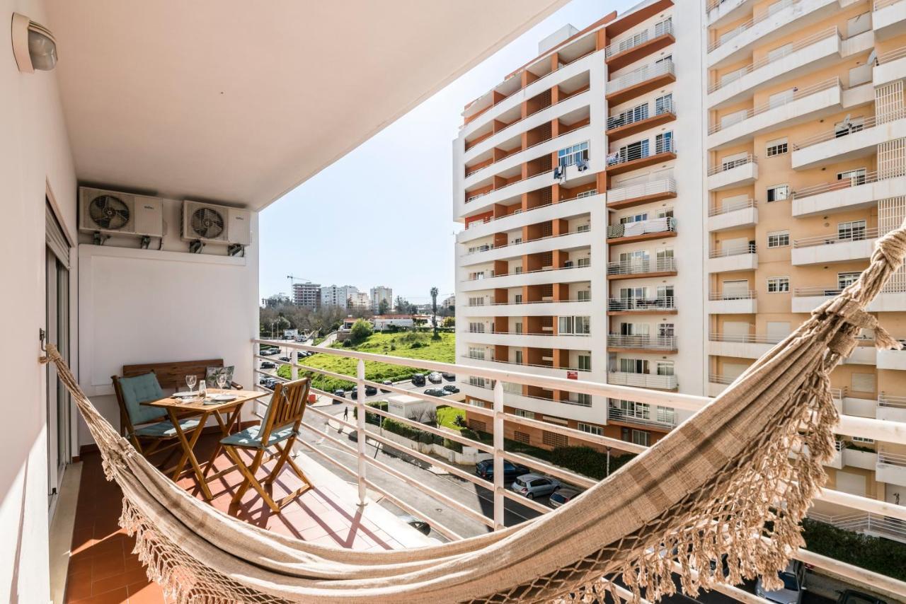 Algarve Beach Vibes Apartment, Wifi, Pool, Ac, Bbq Portimao Exterior photo